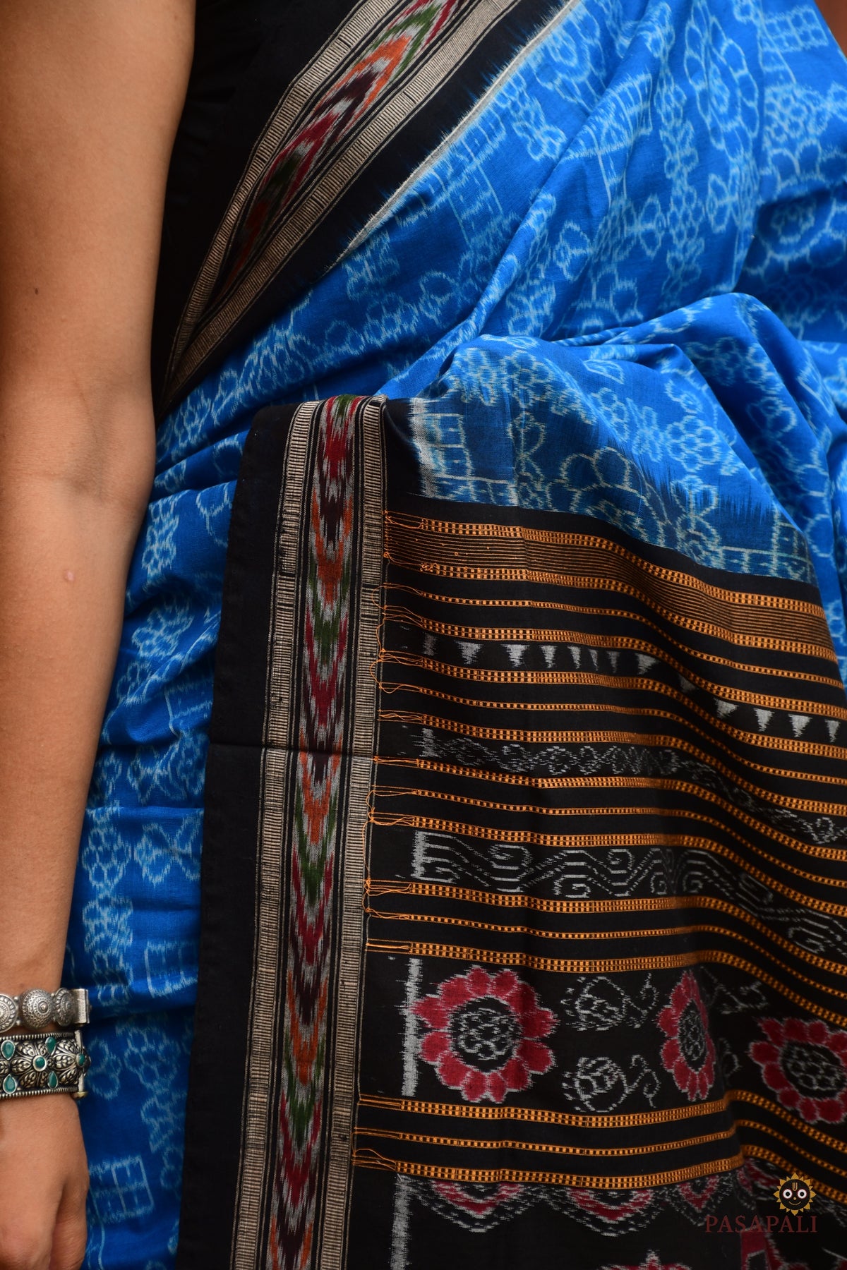 Laxmi pada motif detail on Kaushalya pallu — Sambalpuri Bandha double ikat in mercerized cotton by Bhulia weavers