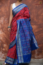 Load image into Gallery viewer, Kusumita Sambalpuri Bandha mercerized cotton saree — front drape showing Rudraksha border definition in blue
