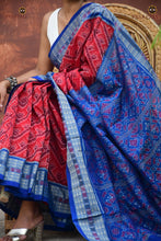 Load image into Gallery viewer, Kusumita Sambalpuri Bandha saree — motif detail of flower buta and Rudraksha in double ikat resist-dye technique
