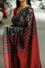 Load image into Gallery viewer, laal mandaar cotton saree also known as laal jaba sambalpuri cotton saree
