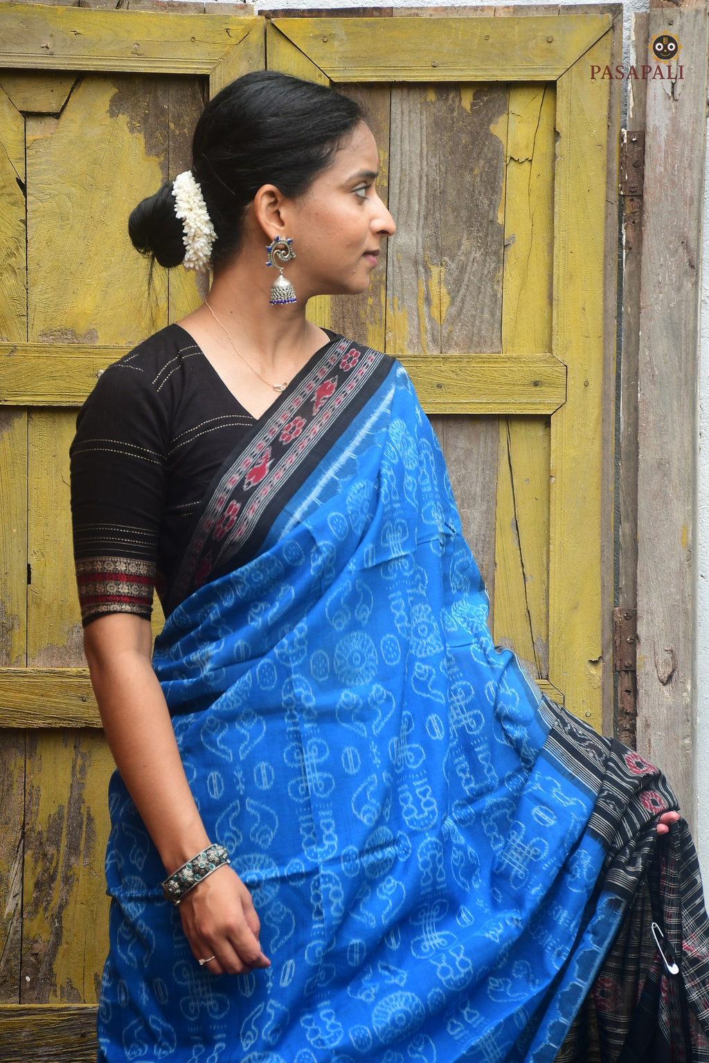 Phula motif pallu detail on Laxmi Goddess Lakshmi Inspired Sambalpuri cotton saree — Pasapali double ikat