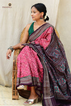 Load image into Gallery viewer, Duck and elephant motif detail — Lilavati Sambalpuri Bandha double ikat saree, Pasapali

