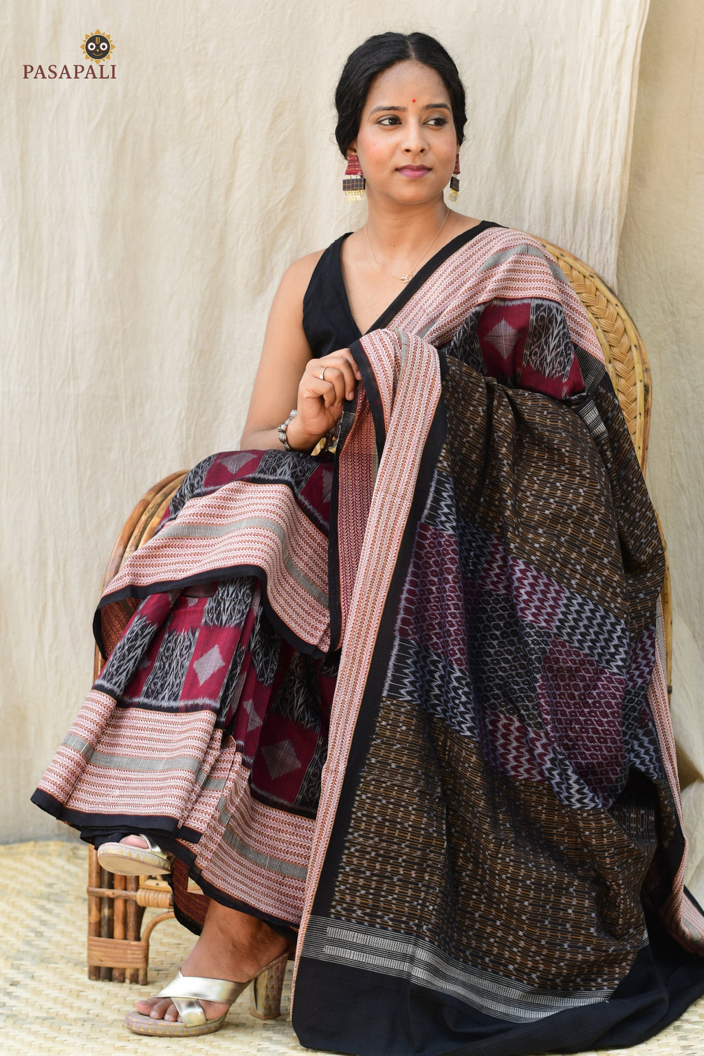 Lopamudra — hero full flat view of authentic Sambalpuri handloom cotton saree in maroon, Bhulia weavers, Pasapali
