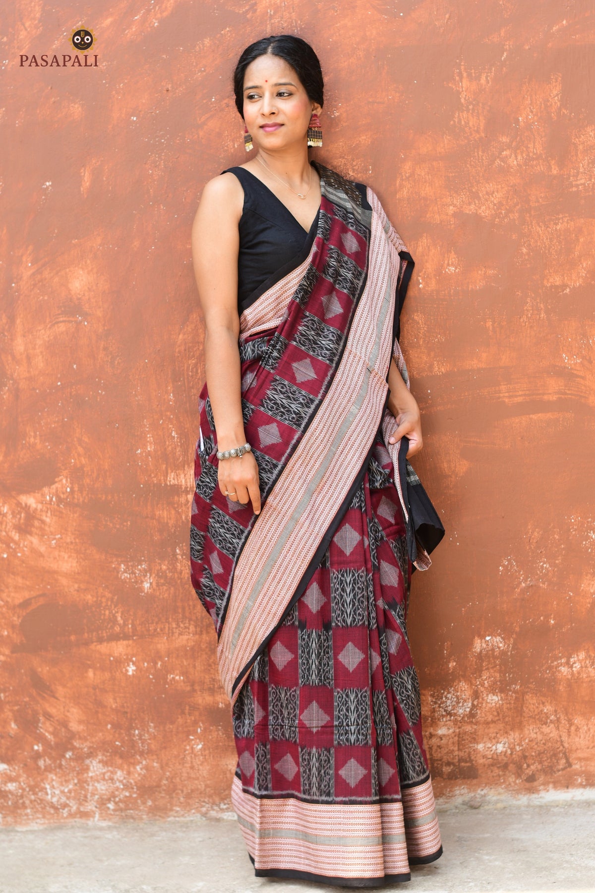 Lopamudra — handloom drape view of GI certified Sambalpuri cotton saree in maroon and black, Pasapali