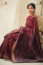 Load image into Gallery viewer, Folded Mahalakshmi Sambalpuri cotton saree — Bandhakala resist-dyed maroon Bandha weave, Pasapali
