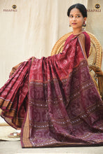 Load image into Gallery viewer, Mahalakshmi handloom Sambalpuri saree drape view — GI certified, Bhulia weavers Odisha, Pasapali
