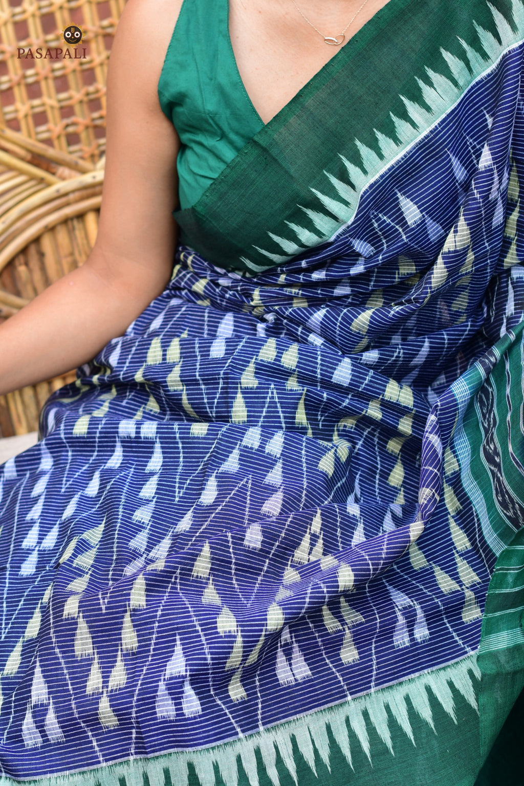 Front drape of Mandakranta authentic Sambalpuri cotton saree — green border, blue chevron body, Pasapali Odisha