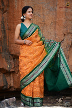 Load image into Gallery viewer, Flower motif pallu close-up — Mangala Jyoti GI certified Sambalpuri Handloom mercerized cotton saree | Pasapali
