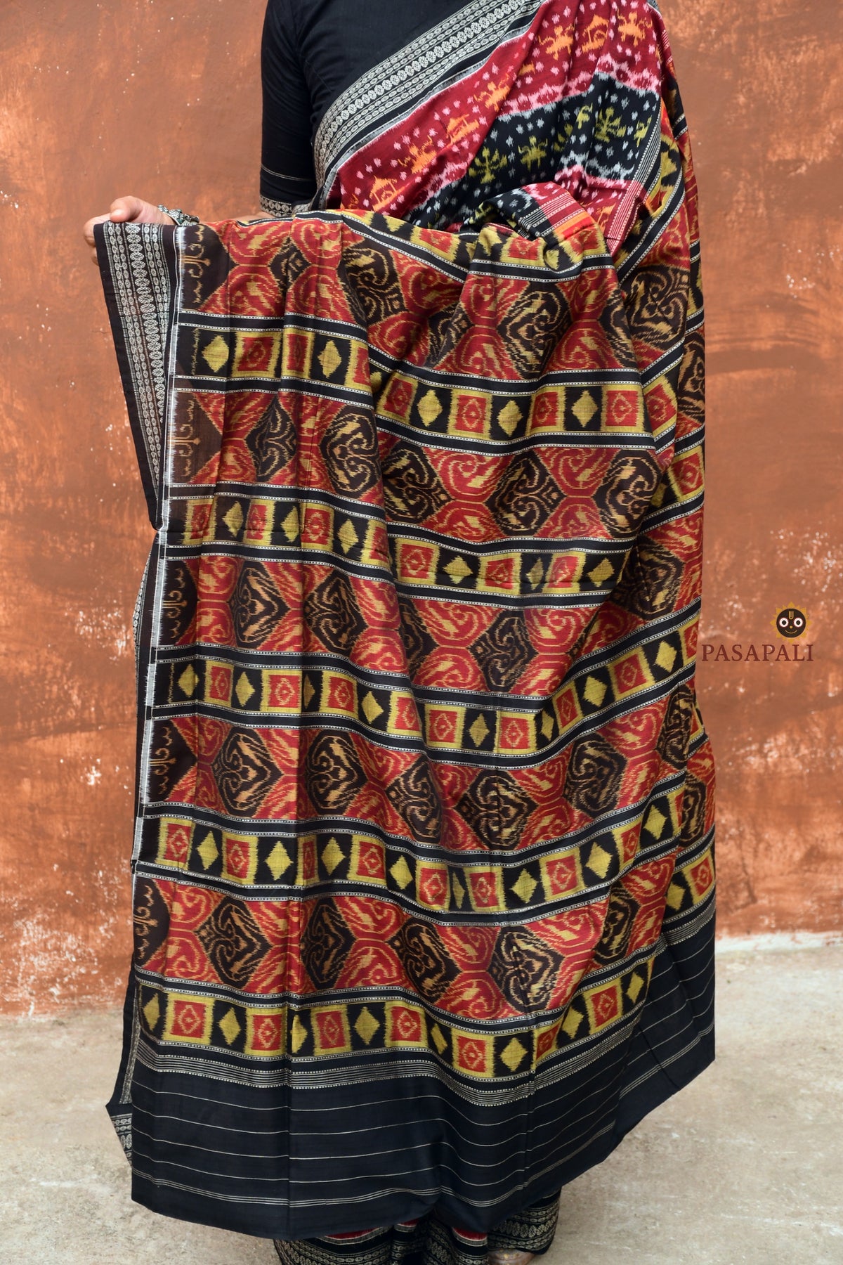 Matangi — flat lay of full maroon Sambalpuri Bandha mercerized cotton saree with blouse piece by Pasapali