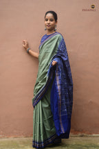 Handloom drape view of Nalini Sambalpuri Bandha saree — kathiphera border and Phula pallu in mercerized cotton, Pasapali
