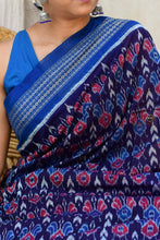 Load image into Gallery viewer, Neelima Sambalpuri Bandha saree — Rudraksha border close-up showing Bandhakala double ikat precision by Pasapali
