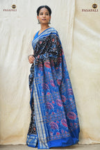 Phula lata and bird motif detail on Nishigandha Sambalpuri cotton saree — Bandhakala double ikat resist-dye, Pasapali