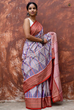 Load image into Gallery viewer, Nityarekha pallu close-up showing traditional ikat geometrical patterns in Sambalpuri Bandha weave — Pasapali
