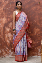 Load image into Gallery viewer, Mercerized cotton texture detail of Nityarekha Sambalpuri Bandha saree — warp 120 weft 120 thread count, Pasapali
