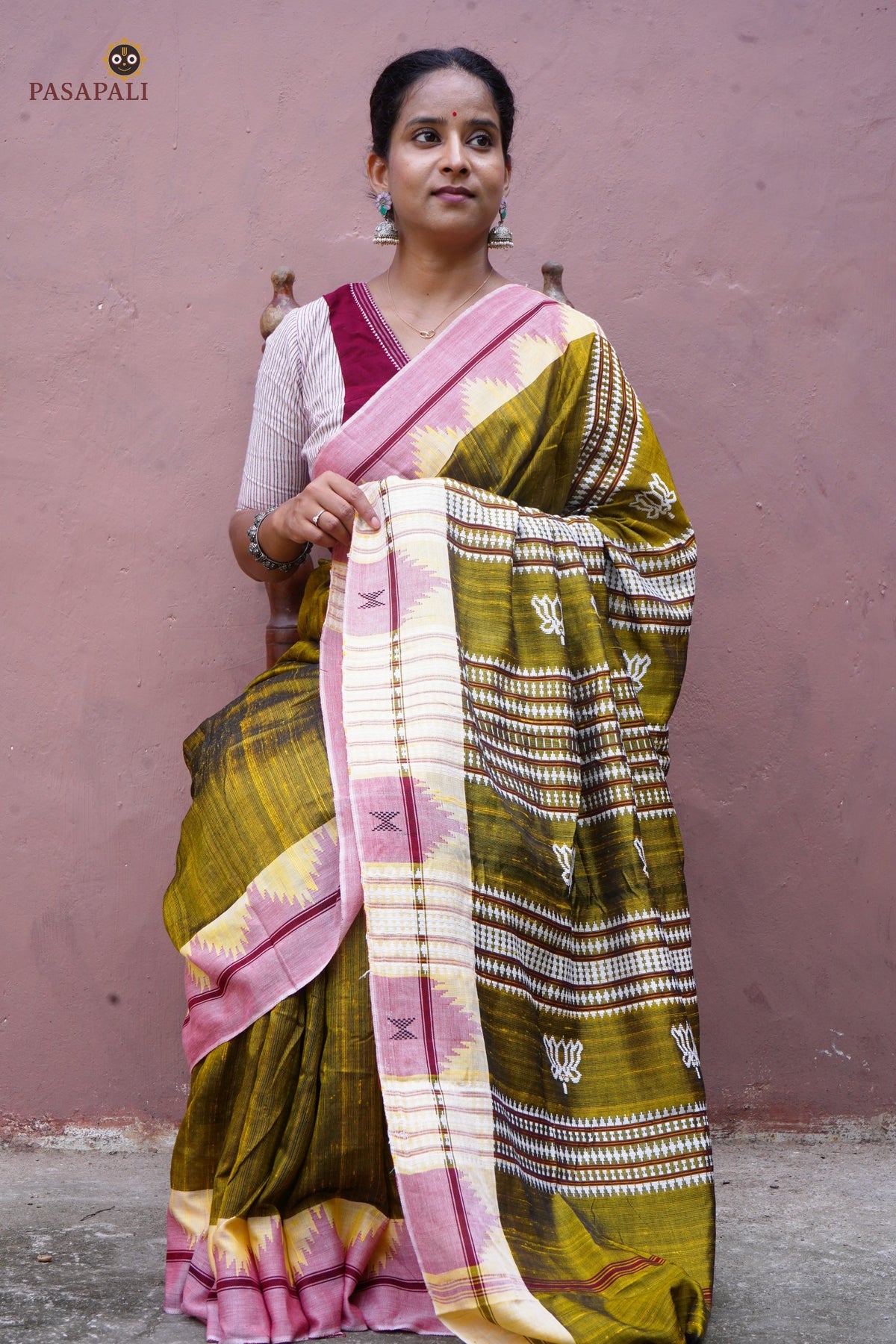 Pallava golden Kotpad saree full view — Tussar Cotton Silk, aal bark dye, macha pharsa motifs, Pasapali