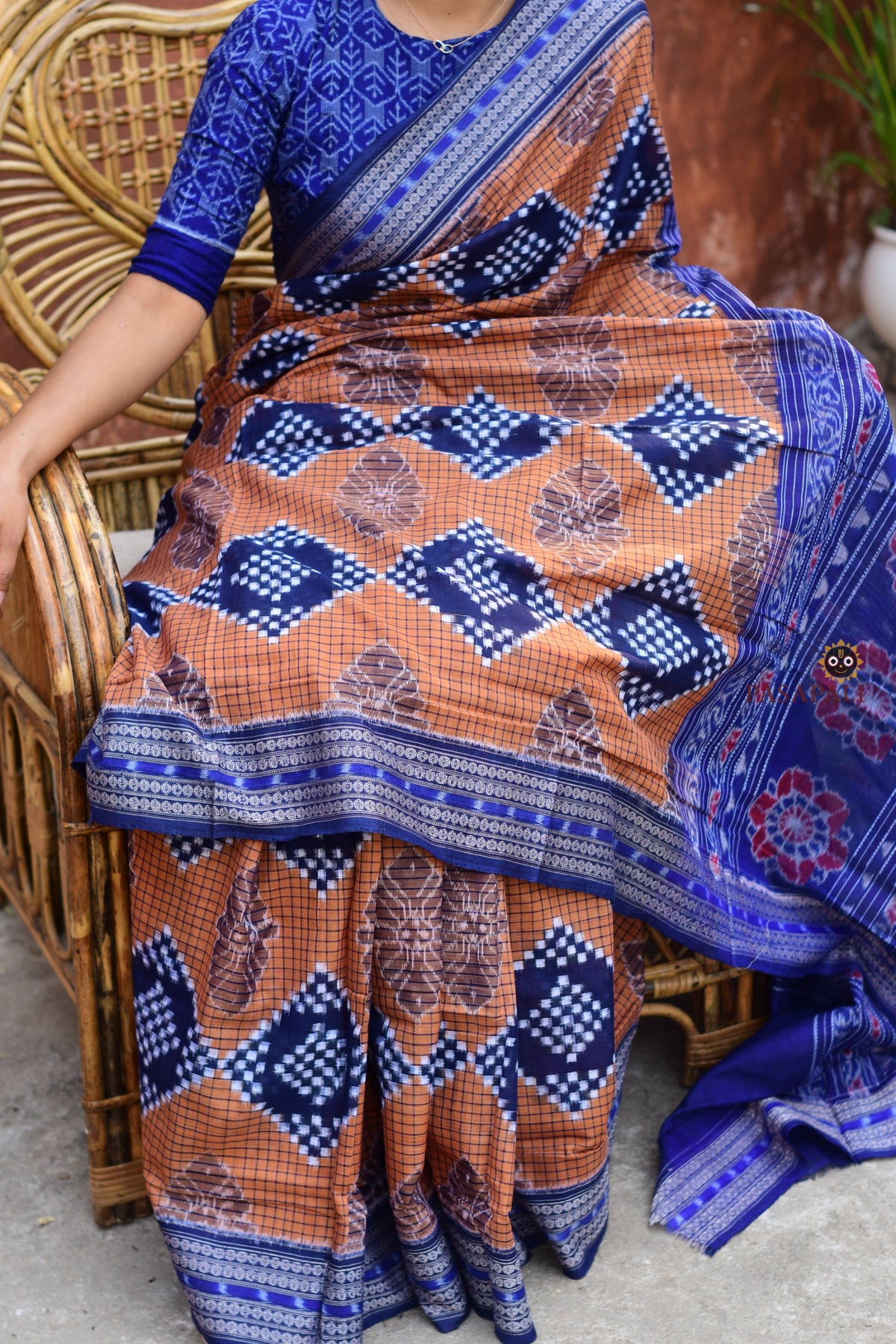 Pashini GI certified Sambalpuri cotton saree in brown — Bandha weave with Flower Buta and Rudraksha motifs, Pasapali