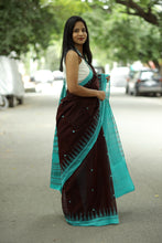 Load image into Gallery viewer, Teal Tara - Cotton Phoda Kumbha Sambalpuri Saree with Fish &amp; Flower Ikat Pallu
