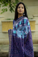 Load image into Gallery viewer, Neelachitra - Sachipar &amp; mini Pasapali Motifs
