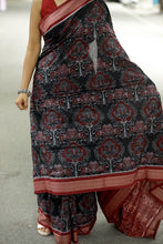 Load image into Gallery viewer, Shyama-Simha - Kalpavriksha &amp; Simha Motifs
