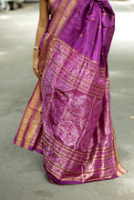 Load image into Gallery viewer, Kanakpriya - Mulberry Silk Sambalpuri Saree with Golden Tissue Phoda Kumbha Border
