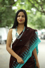 Load image into Gallery viewer, Teal Tara - Cotton Phoda Kumbha Sambalpuri Saree with Fish &amp; Flower Ikat Pallu
