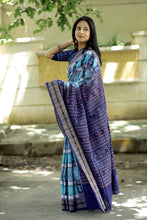 Load image into Gallery viewer, Neelachitra - Sachipar &amp; mini Pasapali Motifs
