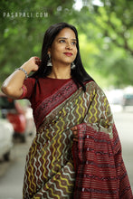 Load image into Gallery viewer, Dhara - Cotton Sambalpuri Saree with Leher Wave Motif
