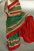 Load image into Gallery viewer, Haripriya - Sambalpuri Saree with Mini Phool Buti &amp; Petal Motif
