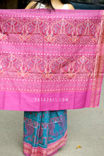 Load image into Gallery viewer, Neelshankha - Teal Blue Mercerized Cotton Sambalpuri Saree with Fish &amp; Shankh Motifs and Pink Star Border
