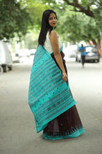 Load image into Gallery viewer, Teal Tara - Cotton Phoda Kumbha Sambalpuri Saree with Fish &amp; Flower Ikat Pallu
