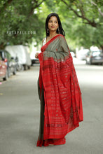 Load image into Gallery viewer, Matsyarekha - Mud Grey Cotton Phoda Kumbha Sambalpuri Saree with Fish Motifs and Red Temple Border
