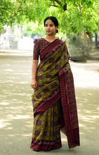 Load image into Gallery viewer, Mercerized Cotton Sambalpuri Saree with Stripe Ikat &amp; Jhoti Motif – Pasapali
