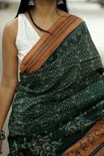 Load image into Gallery viewer, Vardhini - Sambalpuri Saree with Lakshmi Paduka, Phula Jala &amp; Gaja Motifs
