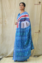 Load image into Gallery viewer, Body weave detail of Pushpaja Sambalpuri cotton saree — Phula motifs and geometric ikat in double ikat Bandhakala technique
