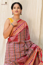Load image into Gallery viewer, Jhoti motif body weave detail of Rekha purple Sambalpuri cotton saree — Bhulia weavers Odisha Bandha technique
