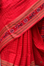 Load image into Gallery viewer, Sachipar Daanti folded saree — red Sambalpuri cotton saree, Bandha ikat, Rudraksha border visible, Pasapali
