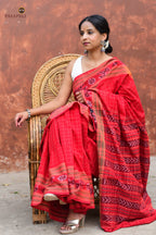 Sachipar Daanti handloom drape — red Sambalpuri Bandha saree, Danti body, chevron pallu, Bhulia weavers Odisha