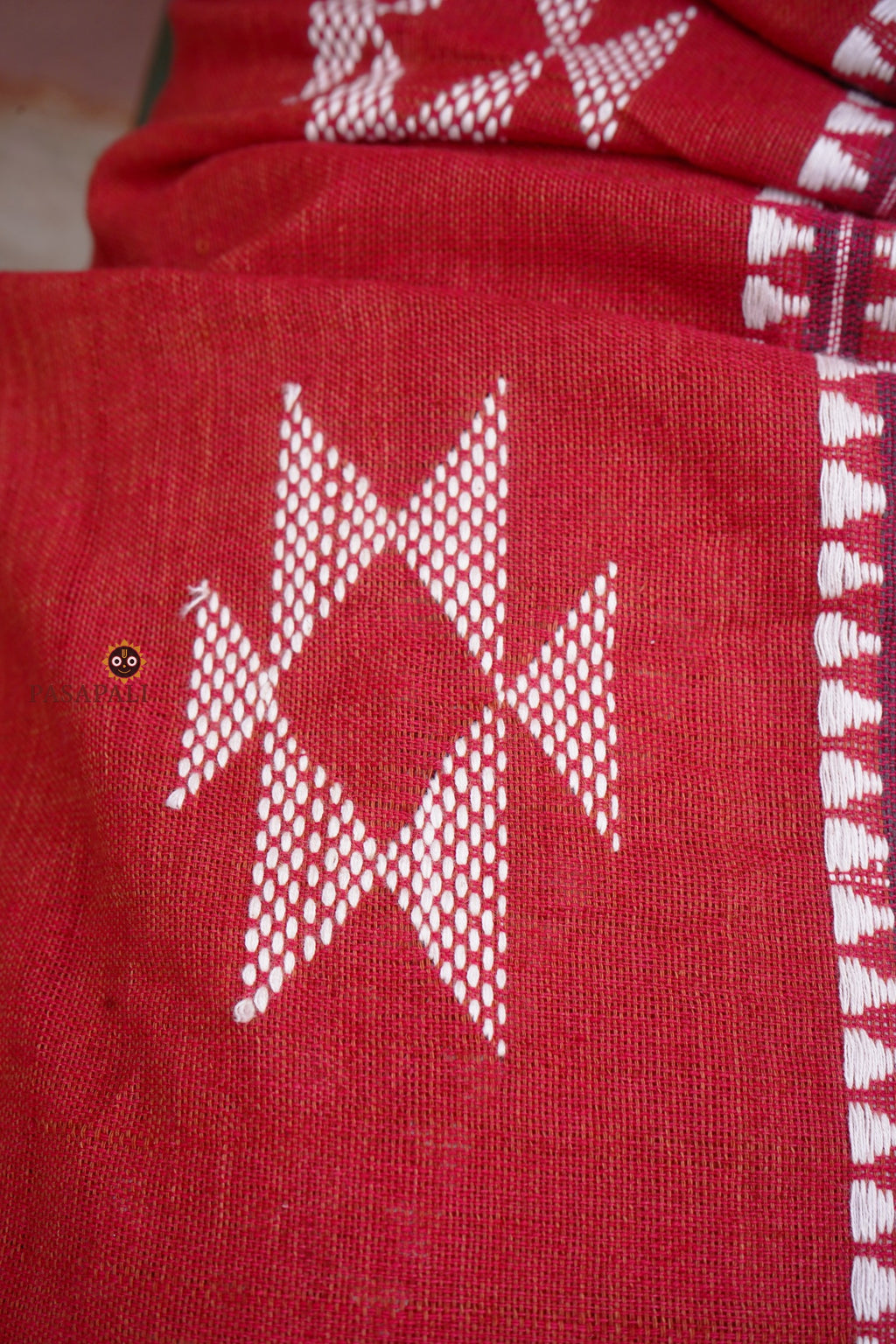 Sandhya Kotpad natural dye saree texture detail — handspun cotton weave, aal bark dye, Pasapali