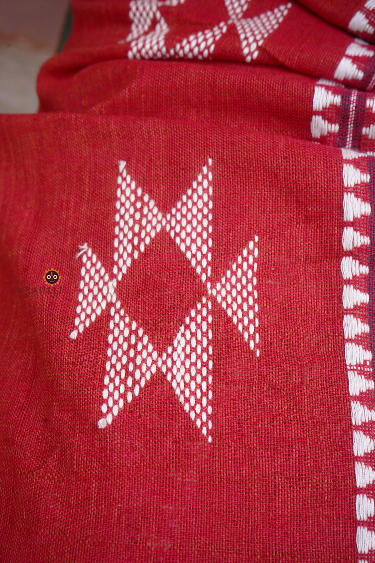 Sandhya Kotpad natural dye saree texture detail — handspun cotton weave, aal bark dye, Pasapali