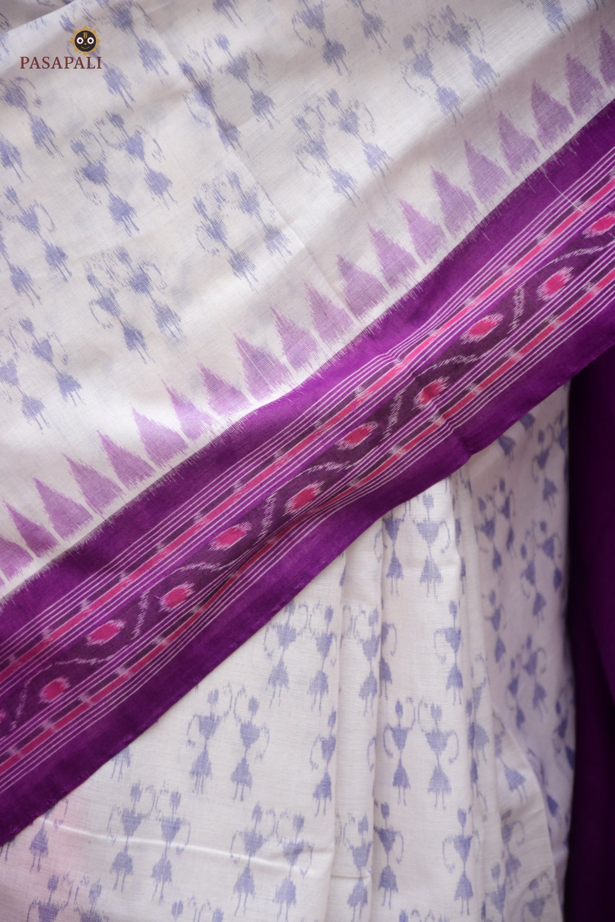 Ikat leher wave border with kumbha motif close-up — Shabari Sambalpuri cotton saree by Pasapali