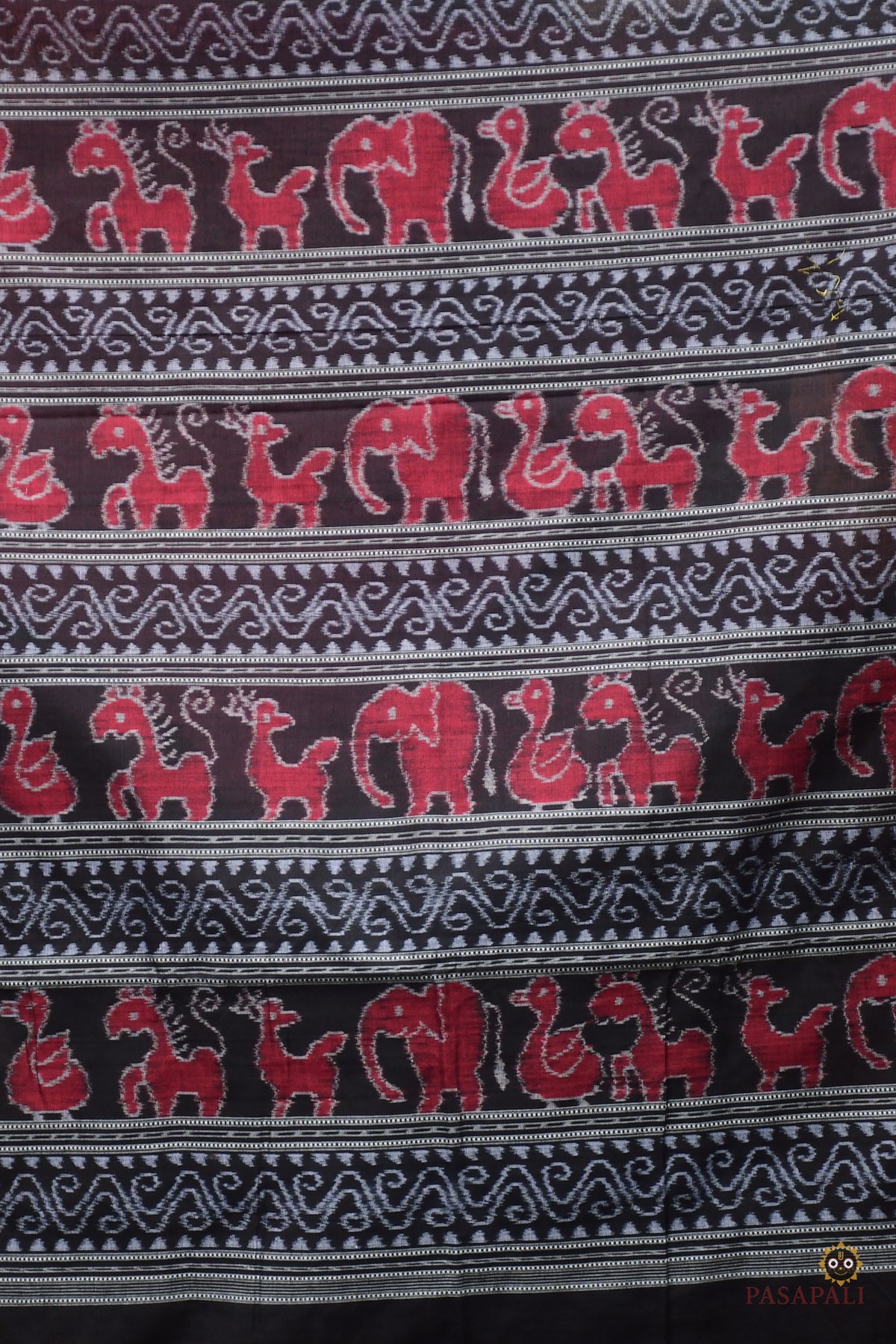 Sharada front drape close-up — GI certified Sambalpuri Bandha mercerized cotton saree in pink, Pasapali