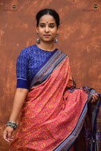 Load image into Gallery viewer, Body weave of Sharmila Sambalpuri cotton saree — pink geometric floral Bandhakala detail, Pasapali handloom

