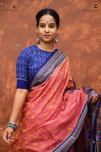 Load image into Gallery viewer, Blue pallu of Sharmila Sambalpuri Bandha saree showing geometric flower Bandhakala patterns, woven by Bhulia weavers

