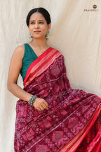 Shubhashree Sambalpuri Bandha saree — body weave detail showing all-over jhoti and flower motifs, Pasapali Odisha