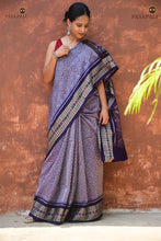 Load image into Gallery viewer, Sutrabandha body weave detail — traditional jala ikat pattern in light blue mercerized cotton, Pasapali
