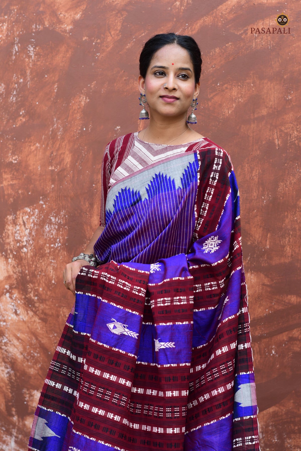 Tamasa Kotpad saree fish and tortoise motif detail — authentic Kotpad textile, aal bark dye, Pasapali