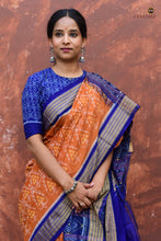 Load image into Gallery viewer, Tambuli Sambalpuri Bandha saree close-up of Rudraksha border in light brown mercerized cotton — Pasapali handloom
