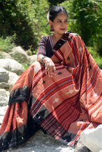 Load image into Gallery viewer, Vanadhara Kotpad saree flat lay — light brown Tussar Cotton Silk, phoda kumbha border, Pasapali
