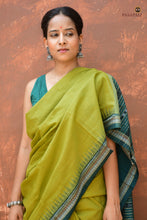 Load image into Gallery viewer, Vanasri Sambalpuri Bandha saree front drape — mercerized cotton in deep green, rudraksha border detail, Bhulia woven, Pasapali
