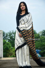 Load image into Gallery viewer, KASTURI - II : Exclusive Khadi Phoda Kumbha Saree - Pasapali
